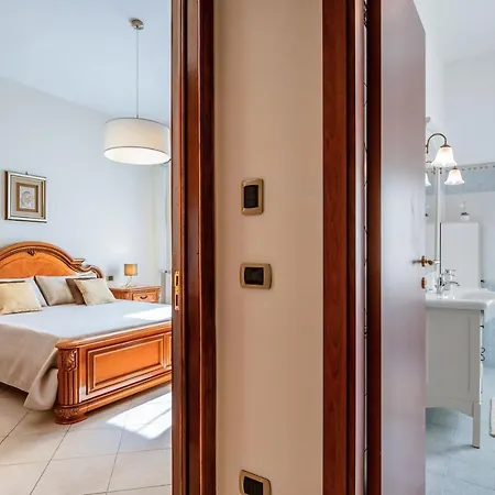 Roomy Flat Near The Sea Giardini-Naxos
